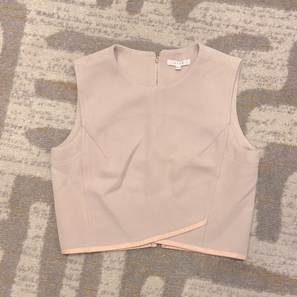 HYPR light pink crop top